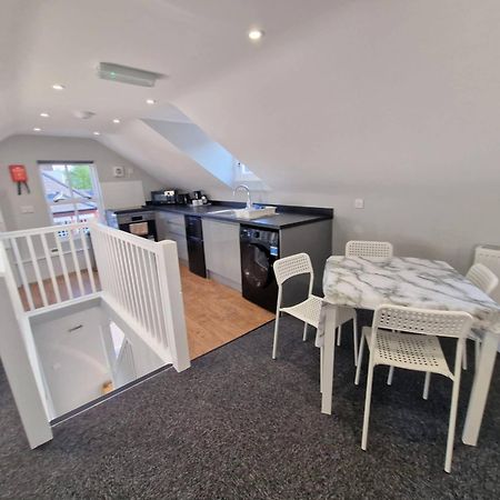 1St Floor Riverview Duplex Flat With Parking Norwich Room photo