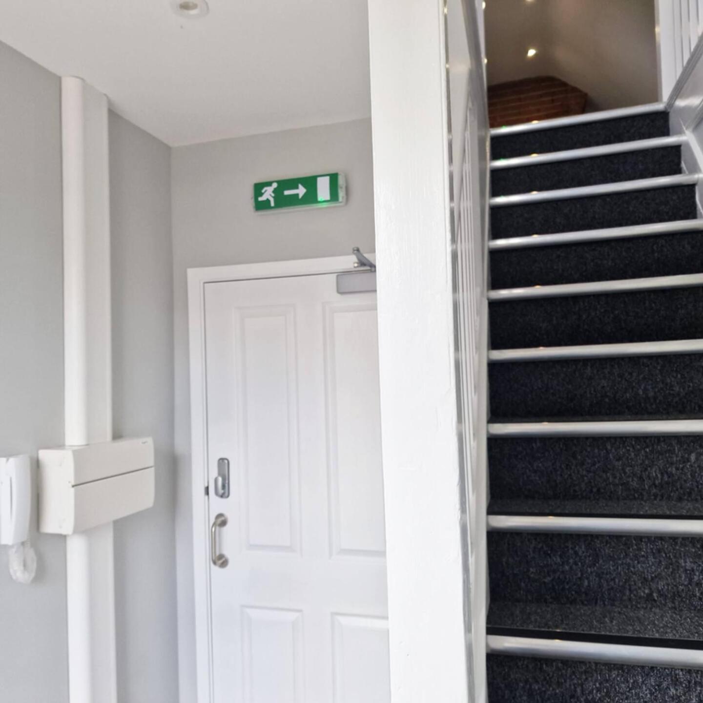 1St Floor Riverview Duplex Flat With Parking Norwich Room photo